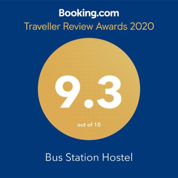 Bus Station Hostel Pristina Eksteriør billede